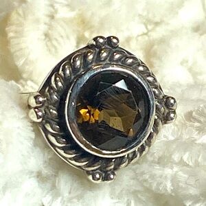 Elegant Silver and Brown Gemstone Ring